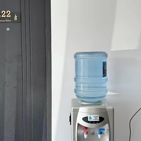 Belgrade Airport Luxury Single Apartamento